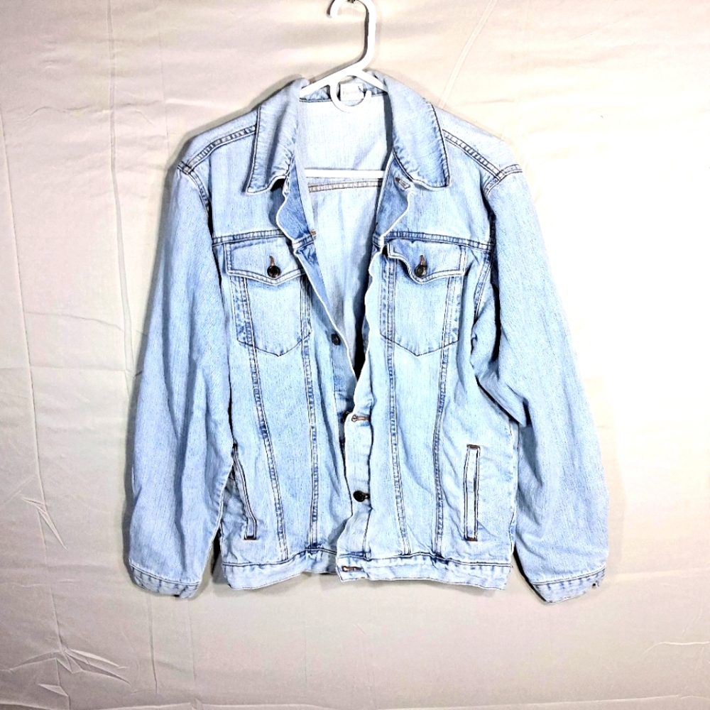 Women's Size 16 Old Navy Light Blue Button Down Denim/Jean Jacket - Picture 3 of 9